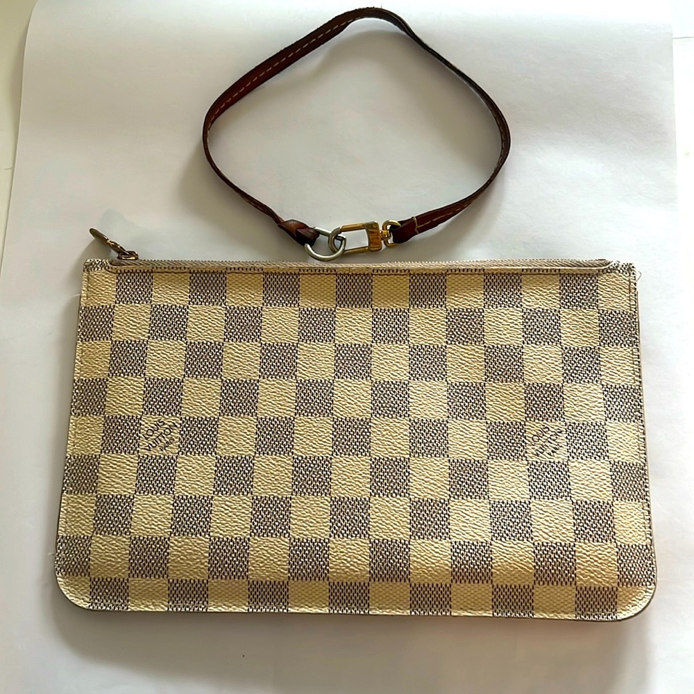 Damier Azur Louis Vuitton pochette .